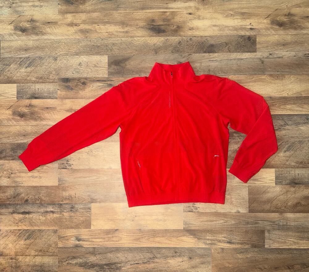 Lululemon women’s red adapted state track jacket